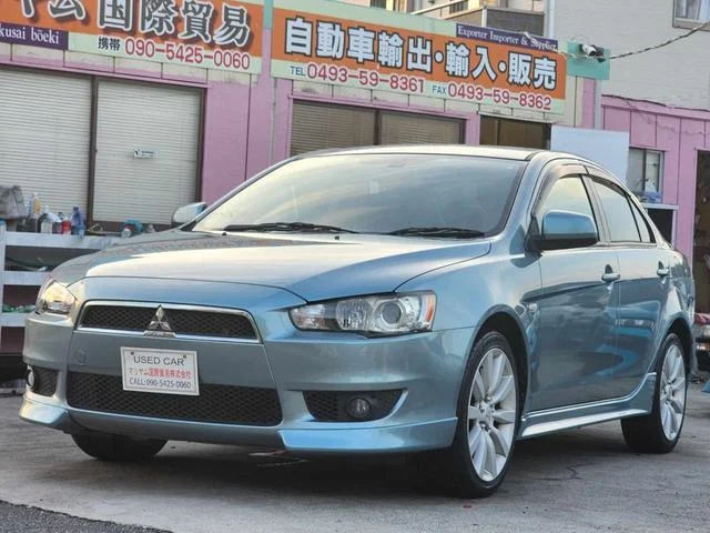 Mitsubishi GALANT FORTIS — фото 1