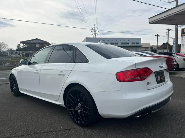 Audi S4 — фото 5