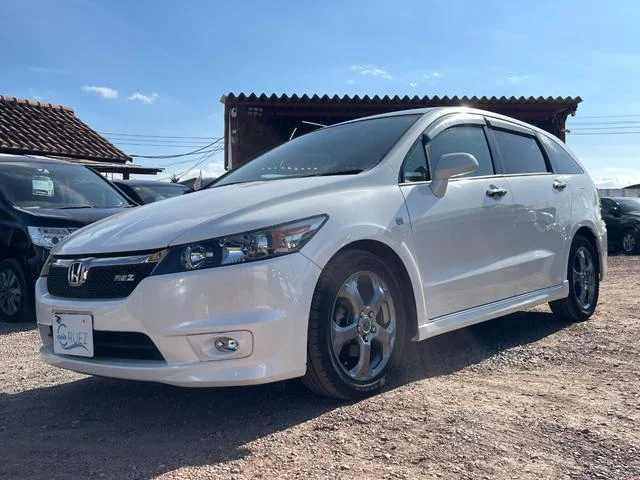 Honda STREAM — фото 1
