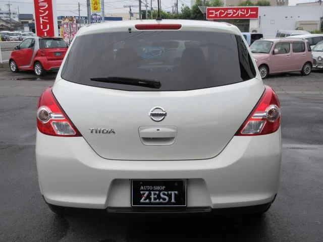 Nissan TIIDA — фото 3