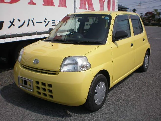 Daihatsu ESSE — фото 1