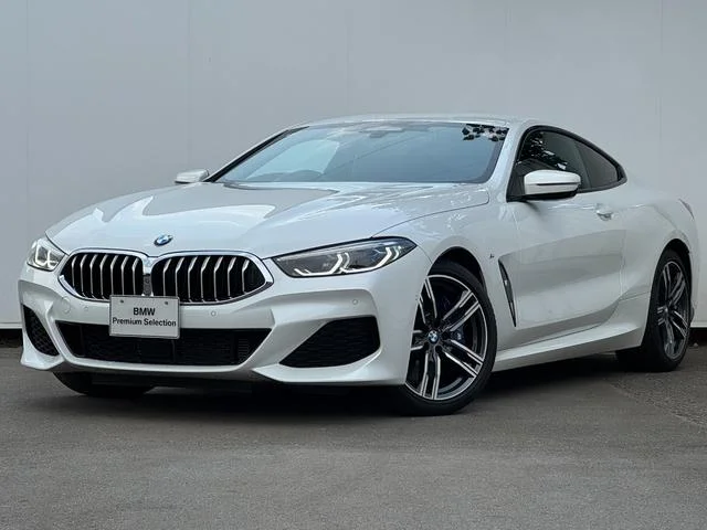 BMW 8-Series — фото 1