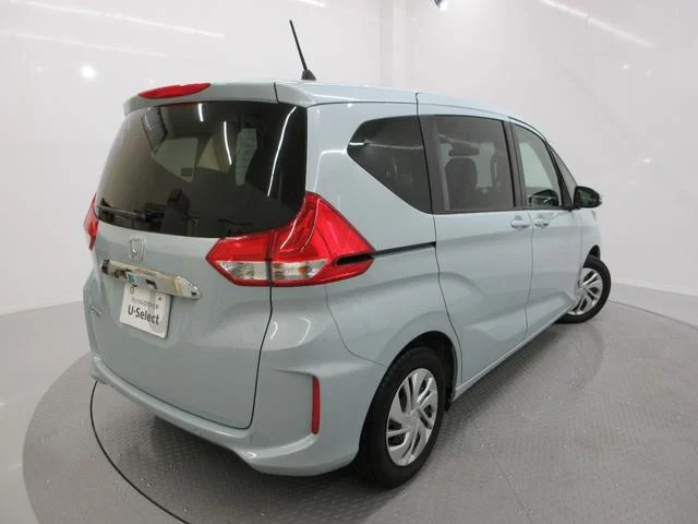 Honda FREED — фото 2