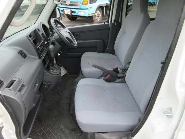 Daihatsu HIJET VAN — фото 4