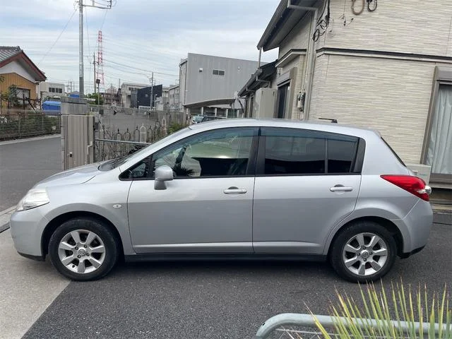 Nissan TIIDA — фото 4