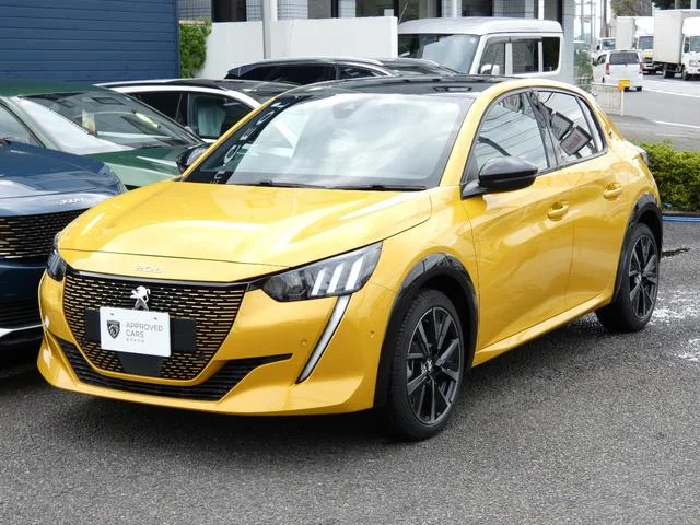 Peugeot E-208 — фото 1