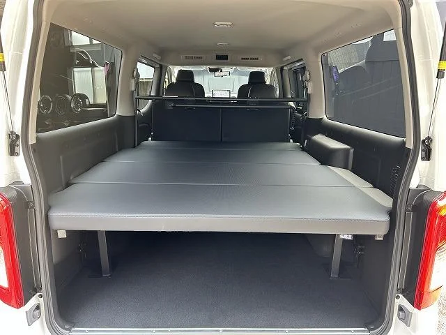 Nissan CARAVAN — фото 3
