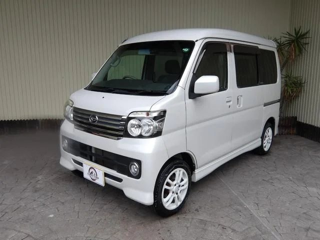 Daihatsu ATRAI WAGON — фото 1