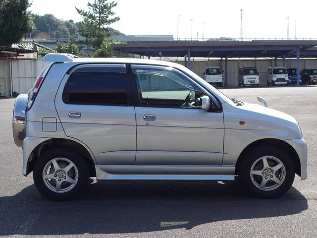 Daihatsu TERIOS KID — фото 4