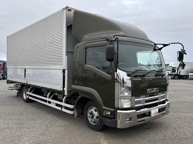 Isuzu FORWARD — фото 1