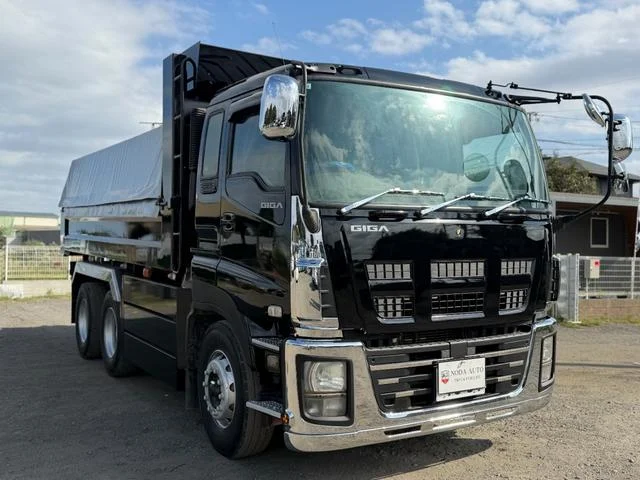 Isuzu GIGA — фото 4