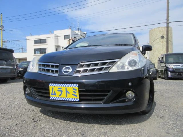 Nissan TIIDA — фото 1