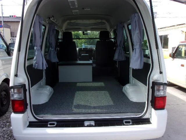Mazda BONGO VAN — фото 2