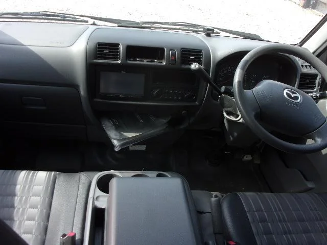 Mazda BONGO VAN — фото 3
