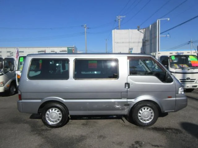 Mazda BONGO VAN — фото 4