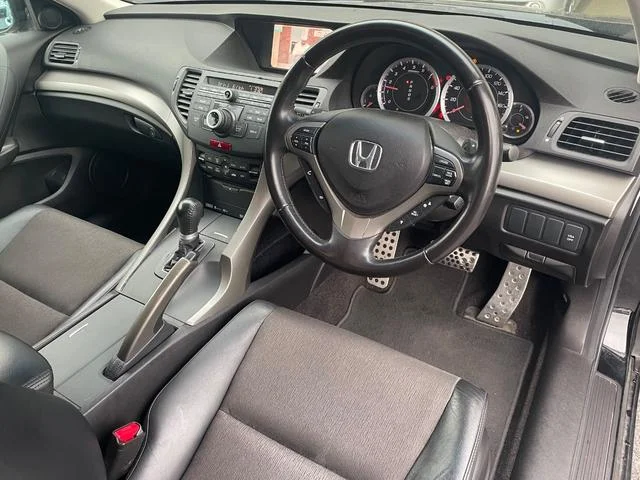 Honda ACCORD TOURER — фото 4