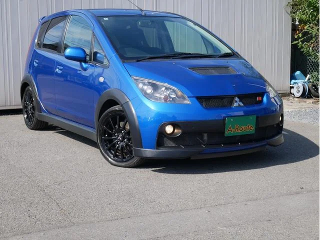 Mitsubishi COLT — фото 1