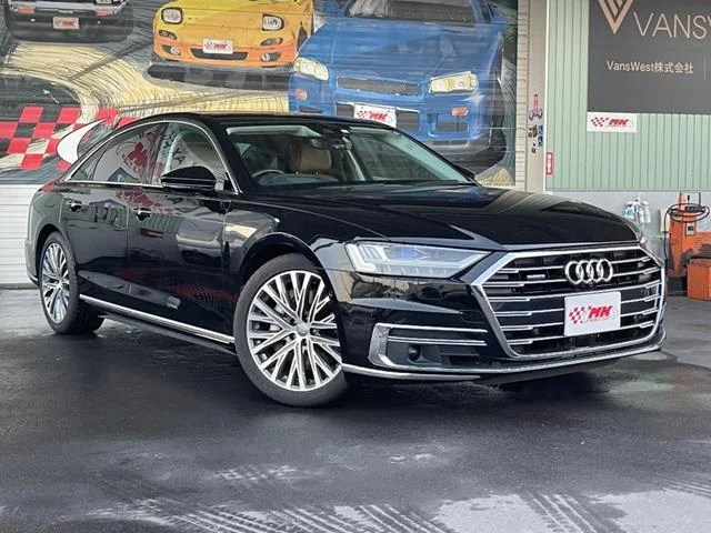 Audi A8 — фото 2
