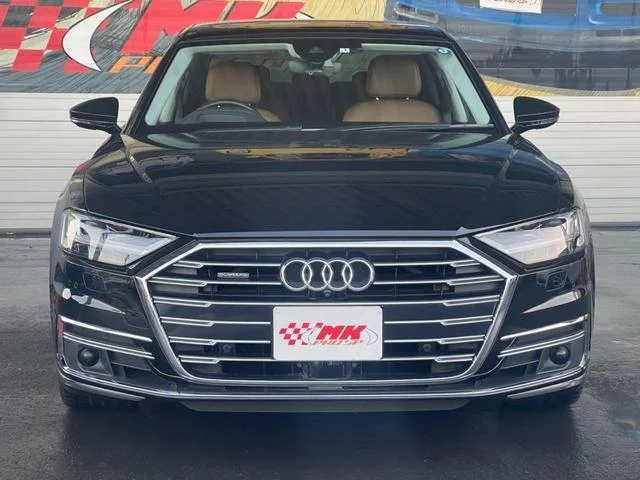 Audi A8 — фото 3