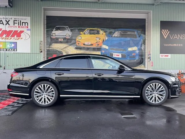 Audi A8 — фото 5