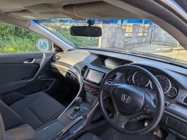 Honda ACCORD TOURER — фото 2