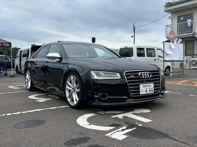 Audi S8 — фото 2