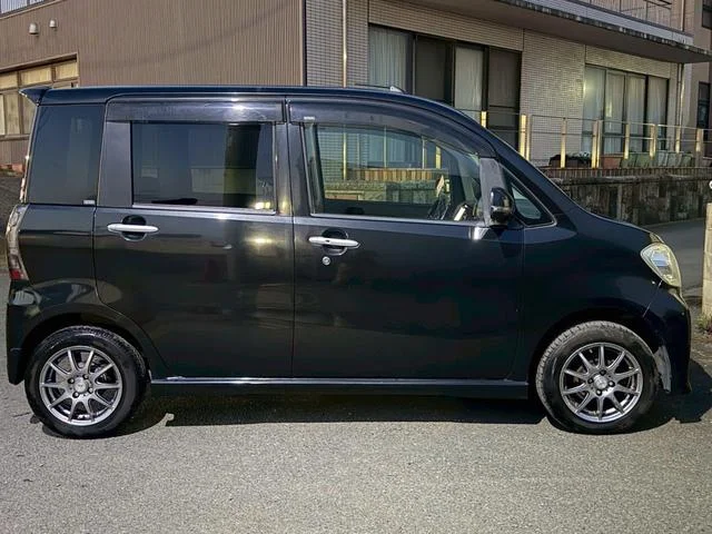 Subaru LUCRA — фото 4