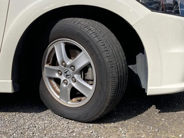 Honda STREAM — фото 3