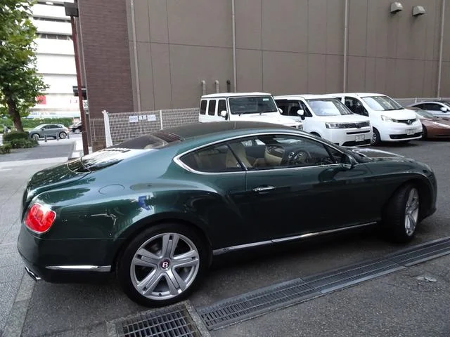 Bentley CONTINENTAL — фото 2
