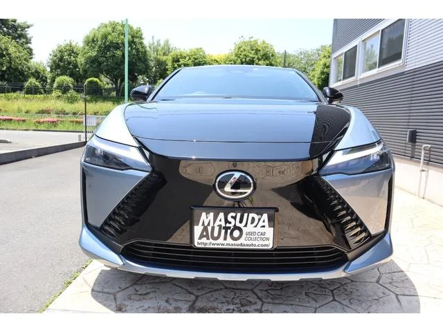 Lexus RZ — фото 2