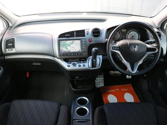 Honda STREAM — фото 4