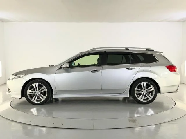 Honda ACCORD TOURER — фото 4