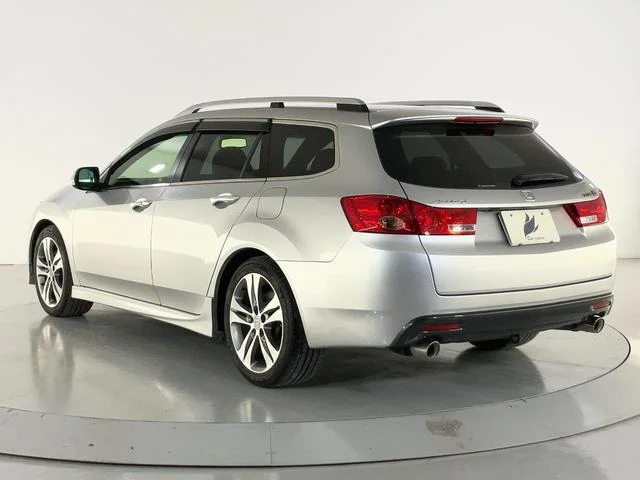 Honda ACCORD TOURER — фото 5
