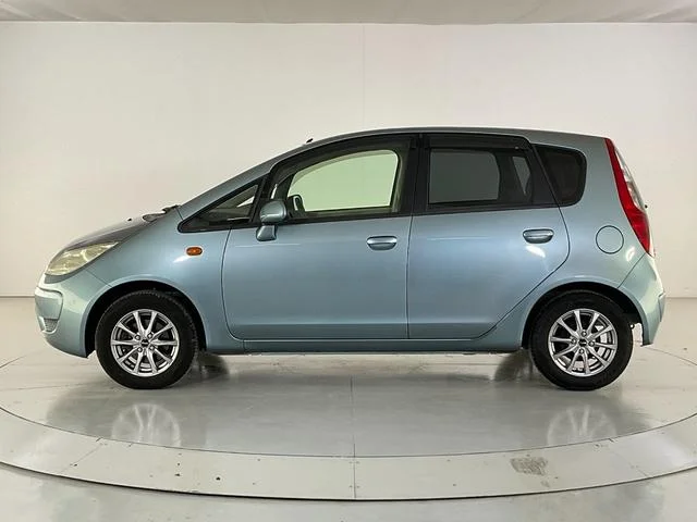 Mitsubishi COLT — фото 4