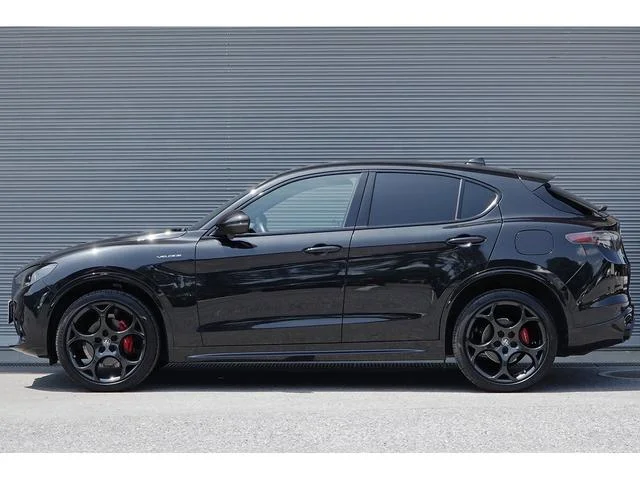 Alfa Romeo STELVIO — фото 3