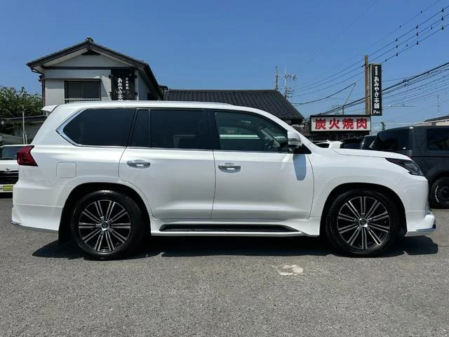 Lexus LX — фото 4