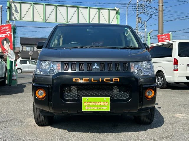 Mitsubishi DELICA D5 — фото 2