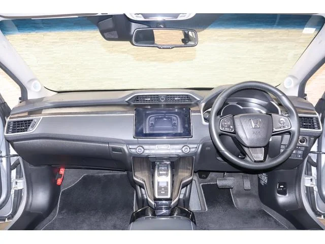 Honda CLARITY PHEV — фото 4