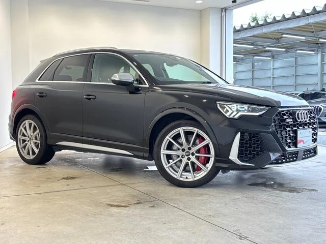Audi RS Q3 — фото 6