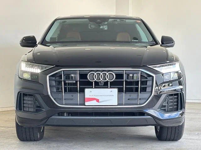 Audi Q8 — фото 6