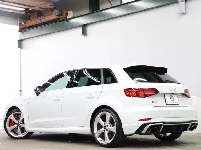 Audi RS3 SPORTBACK — фото 5