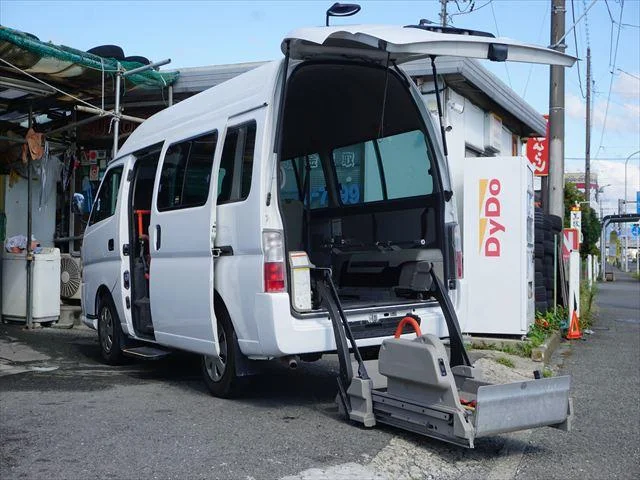 Nissan CARAVAN BUS — фото 1