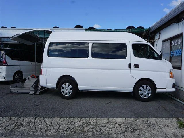 Nissan CARAVAN BUS — фото 4