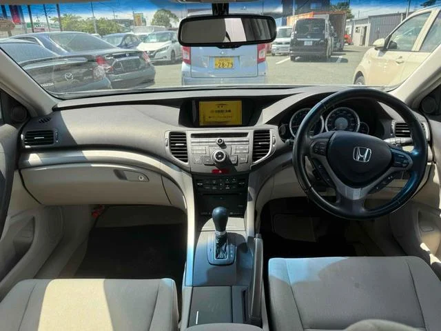Honda ACCORD TOURER — фото 2