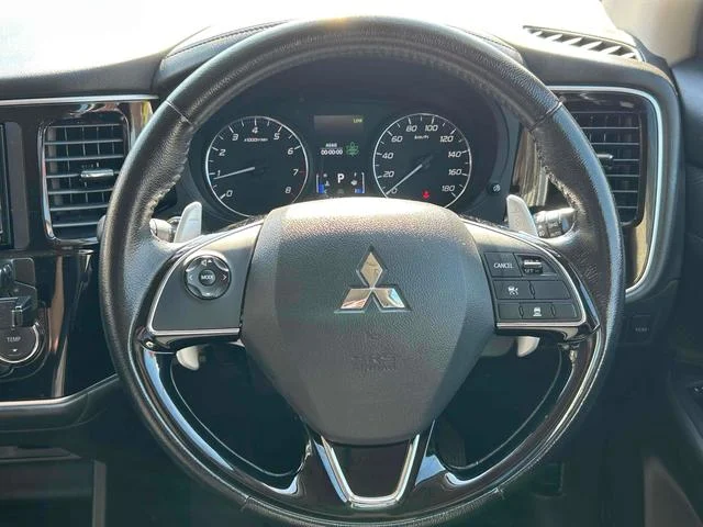 Mitsubishi OUTLANDER — фото 2