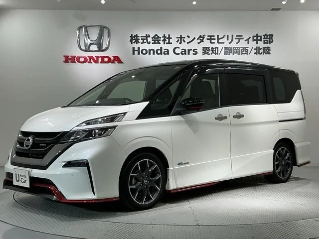 Nissan SERENA — фото 1