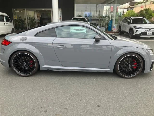 Audi TTS COUPE — фото 4