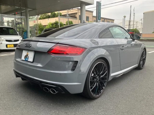 Audi TTS COUPE — фото 5