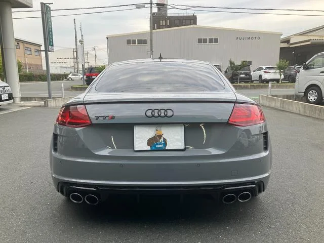 Audi TTS COUPE — фото 6