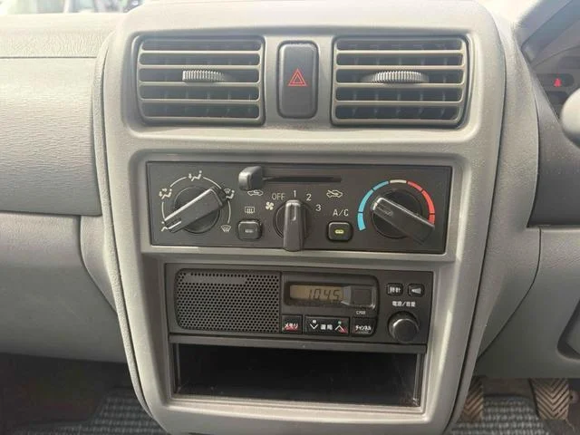 Mitsubishi MINICA — фото 3